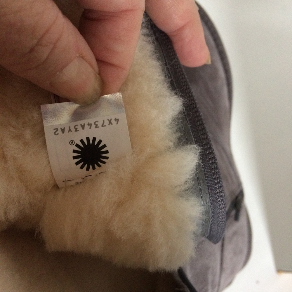 NIB ! UGG AUSTRALIA ALBER TALL BOOTS - Picture 8 of 8